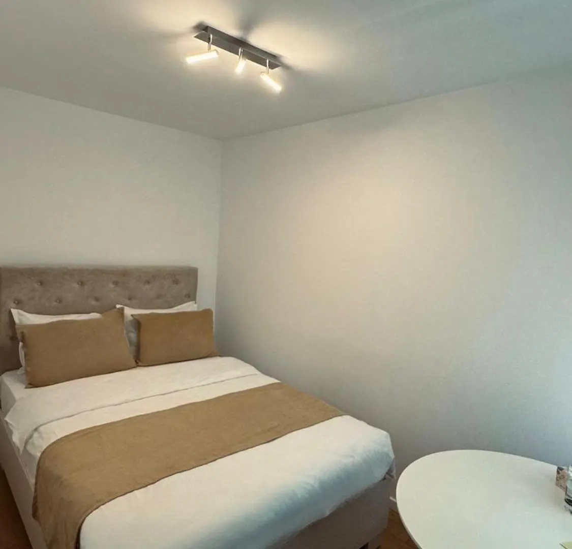 3 Baneasa Airport Apartment Bucharest